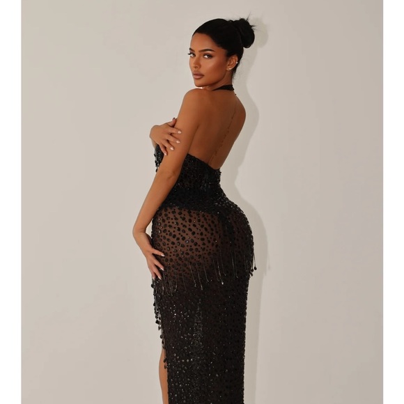 Denoa label onyx crystal gown - Picture 3 of 6